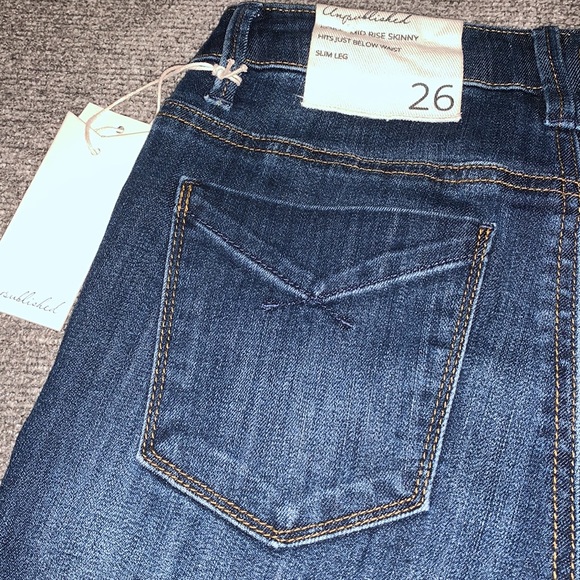 Unpublished Jeans - Picture 5 of 11